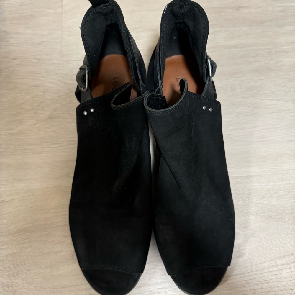 Lucky Brand Suede open toe low heel bootie size 8.5